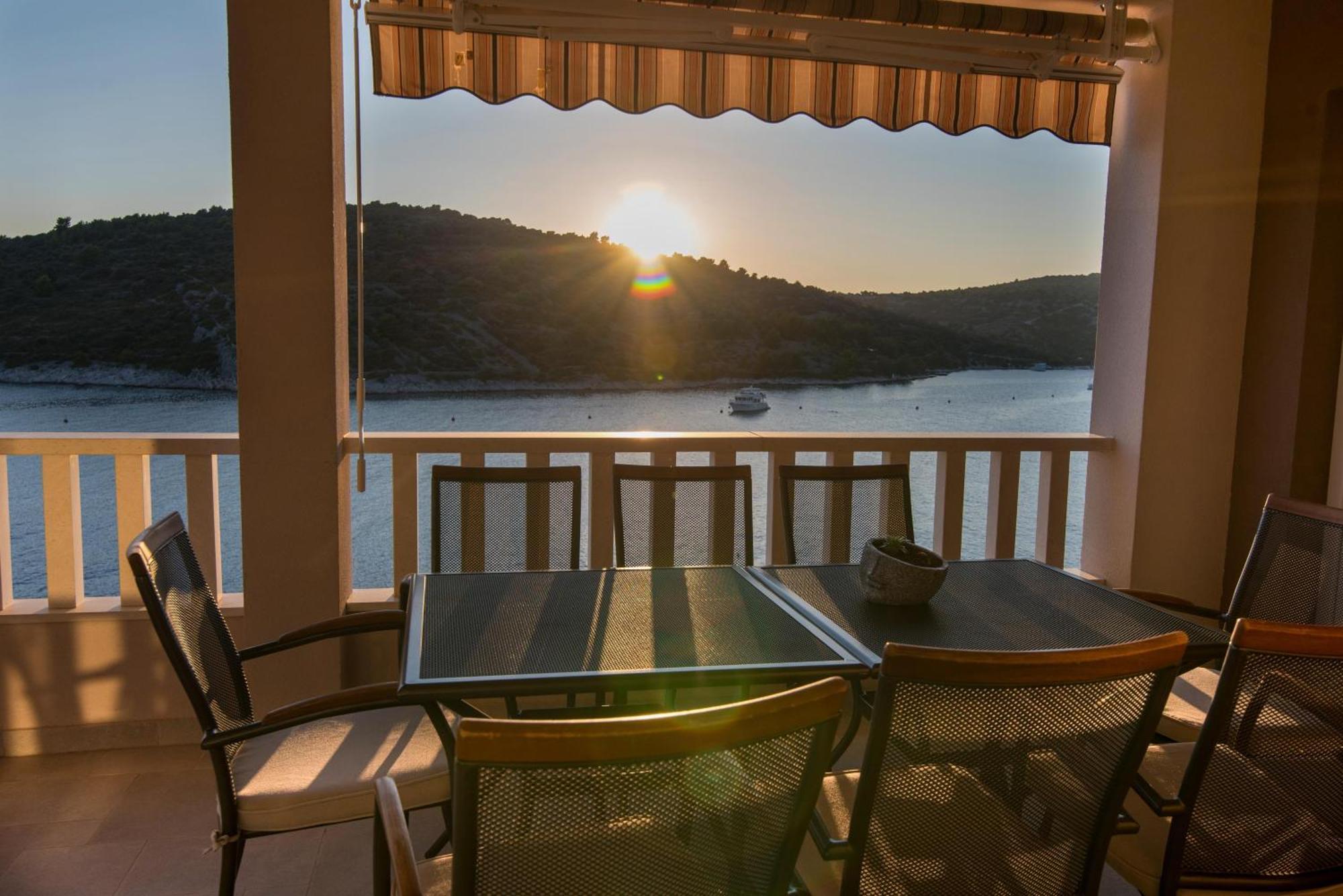 Apartmani Babic Sevid ภายนอก รูปภาพ